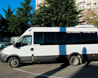 Микроавтобус Iveco Daily